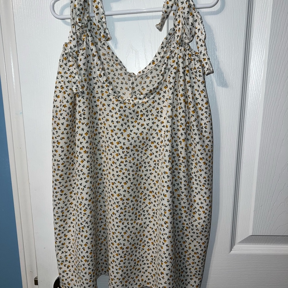 Floral Print Sleeveless Top size 3T